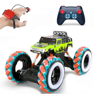اسباب بازی ماشین کنترلی شارژی آفرود جیپ سبز با دو کنترل دستی و دستبندی Off-Road RC Car Drift Wheels مقیاس 1:10_اسباب بازی ماشین کنترلی